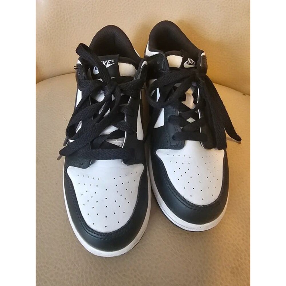 Dunk Low black & white,size 3Y.